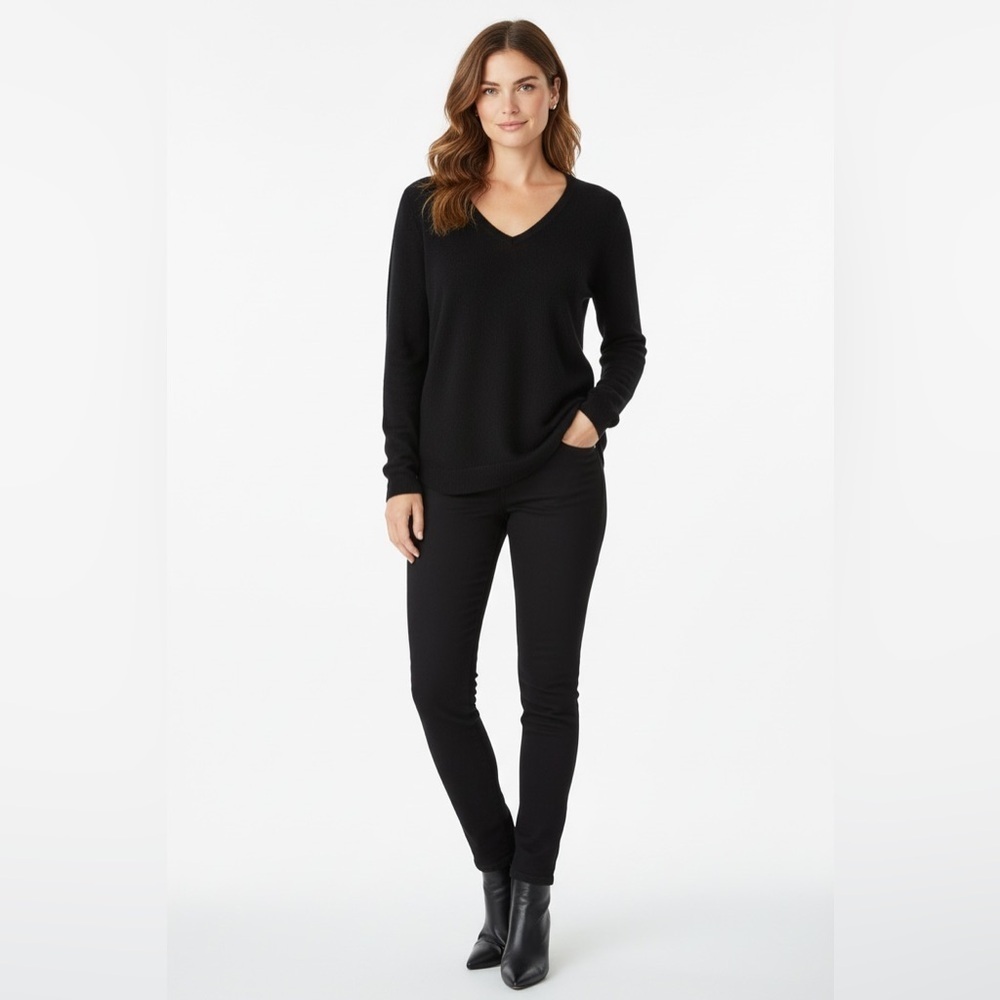 Garnet Hill 100% Cashmere V-Neck Black Sweater | Soft Knit | Size S (Fits M)